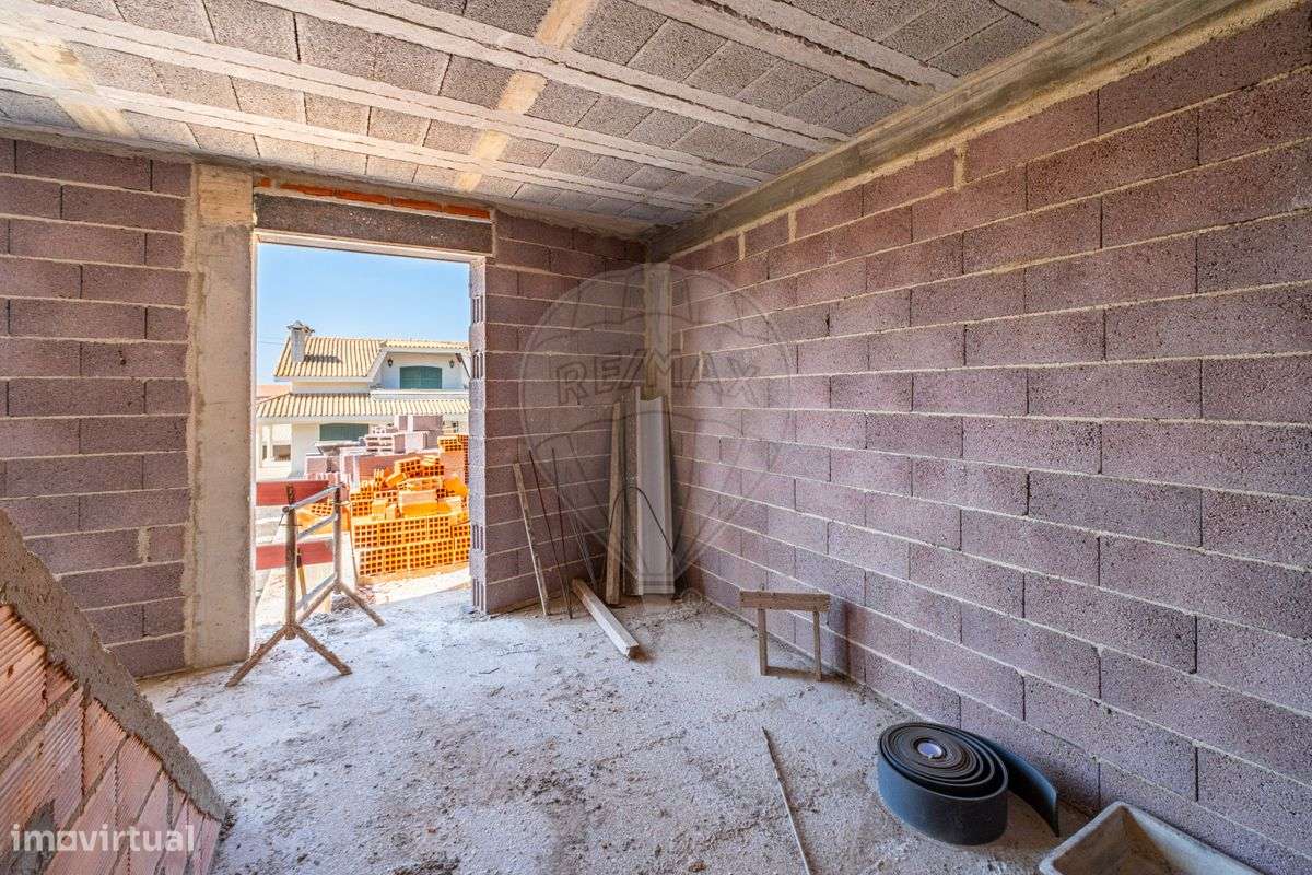 Moradia T4 para venda-12