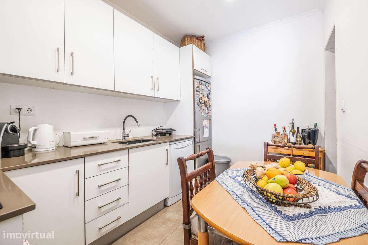 Moradia T3 com terraço e ar condicionado em Azeitão-7