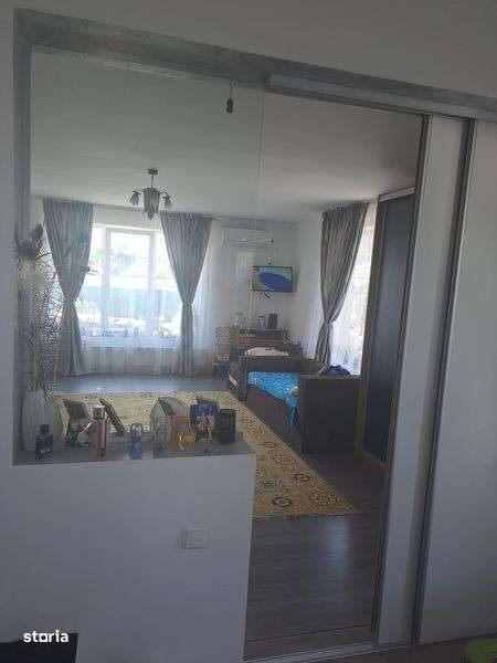 Casa de vanzare com 1 Decembrie ilfov - Imagine principală: 4/8