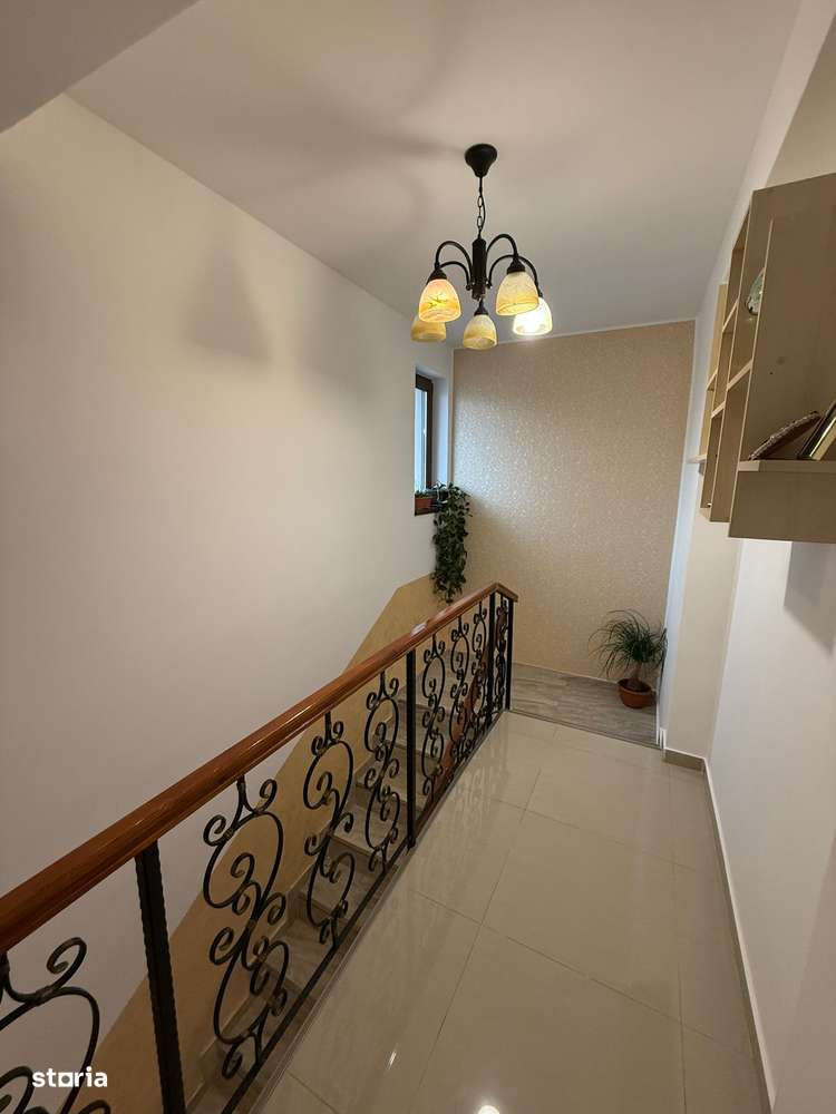 Vila tip Duplex , gata de mutat!-13