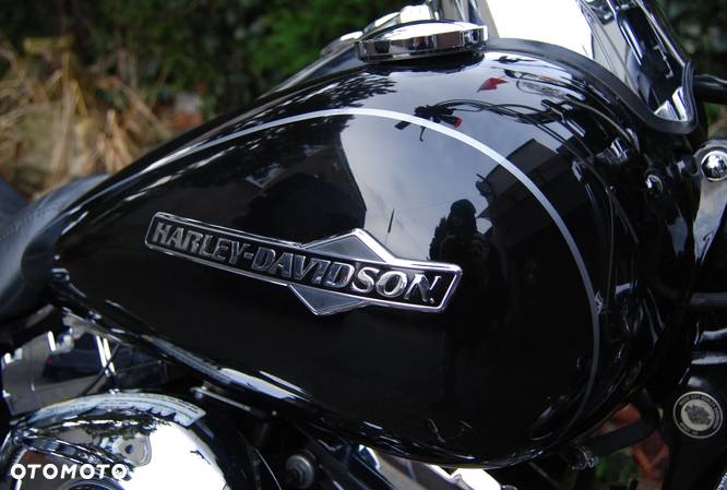 Harley-Davidson Dyna Super Glide - 2