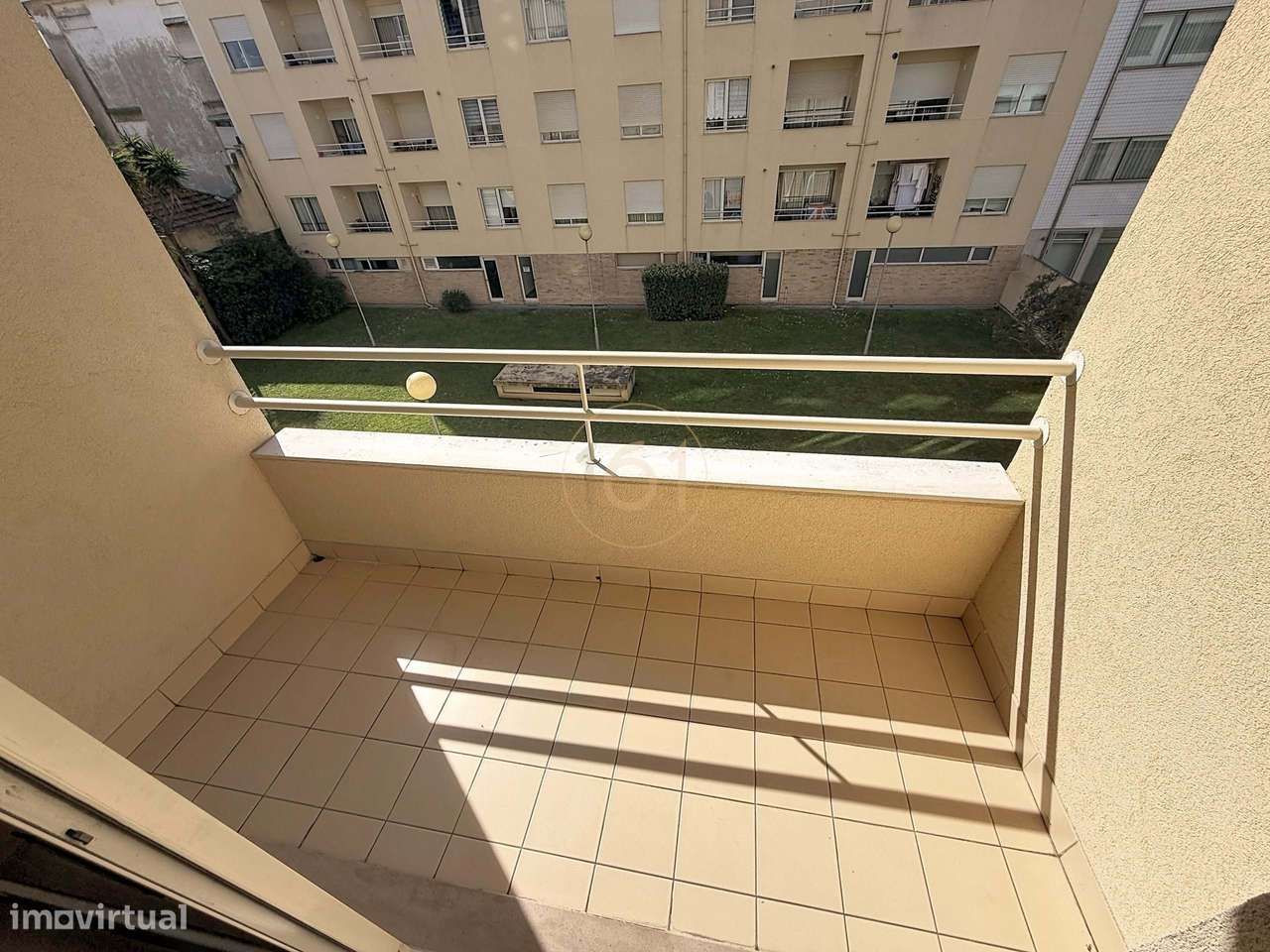 Apartamento T2 | Rua Brito Capelo, Matosinhos — Para Arrendamento - Grande imagem: 4/18