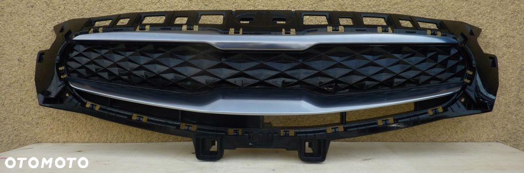 KIA X-CEED HYBRID ATRAPA GRILL 86351-CR100 - 1