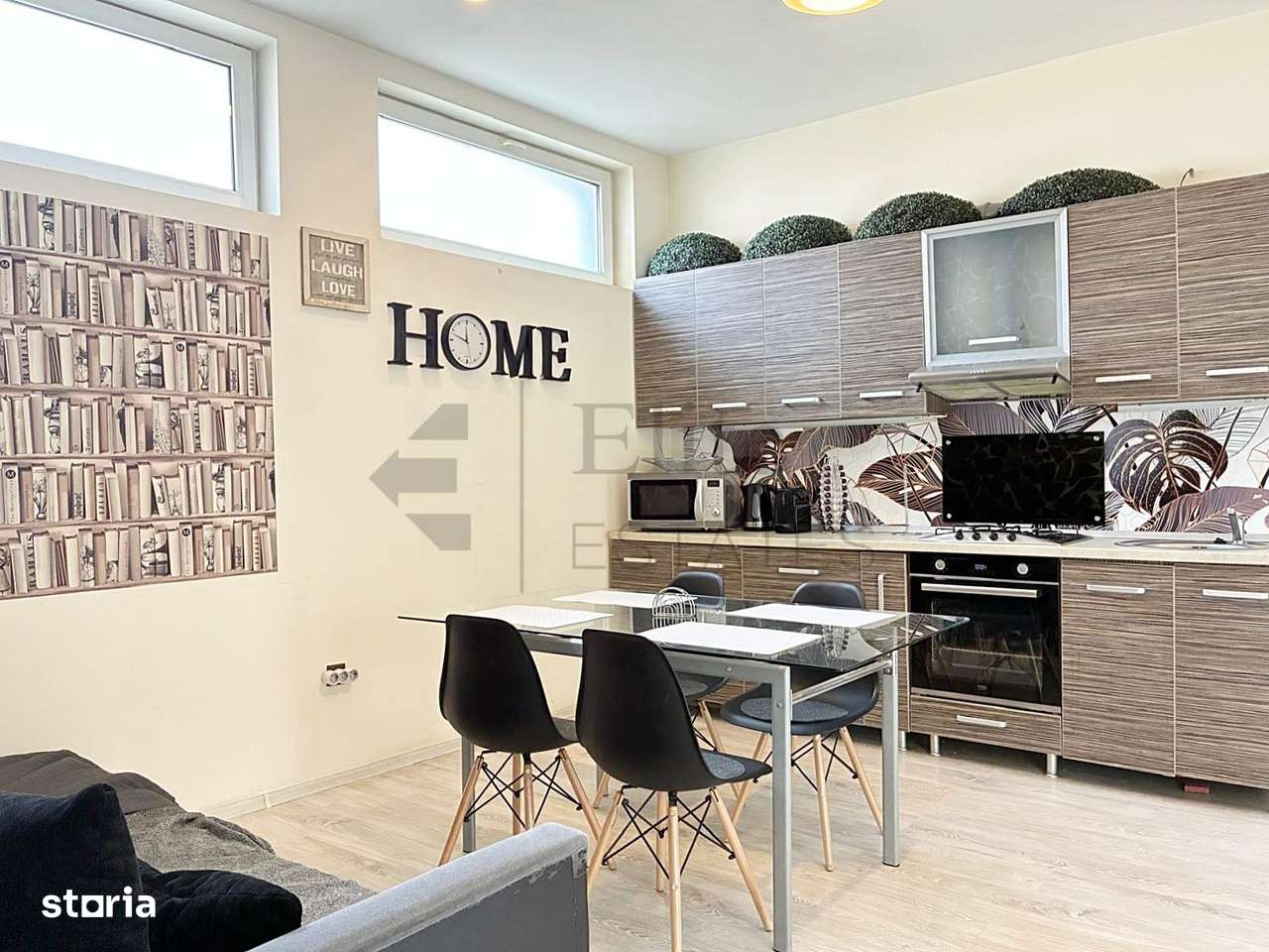 Apartament central cu 3 camere de vanzare in Oradea - Imagine principală: 5/13