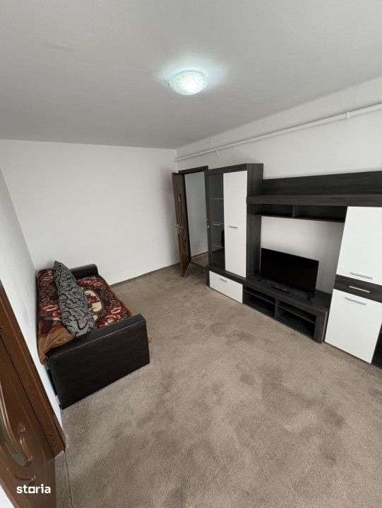 Apartament de inchiriat, insula de agrement - Imagine principală: 2/8