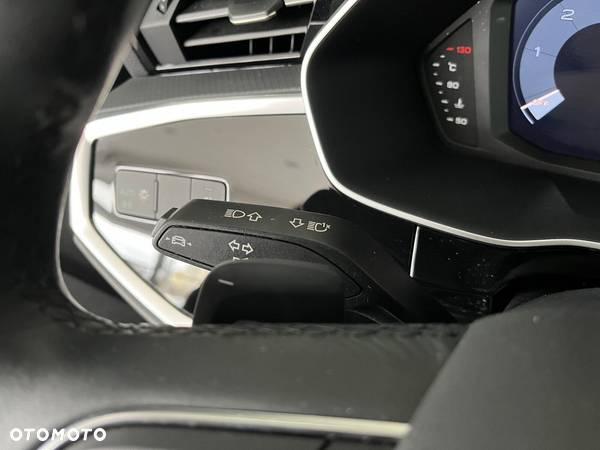 Audi Q3 35 TDI S tronic - 16
