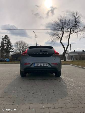 Volvo V40 - 11