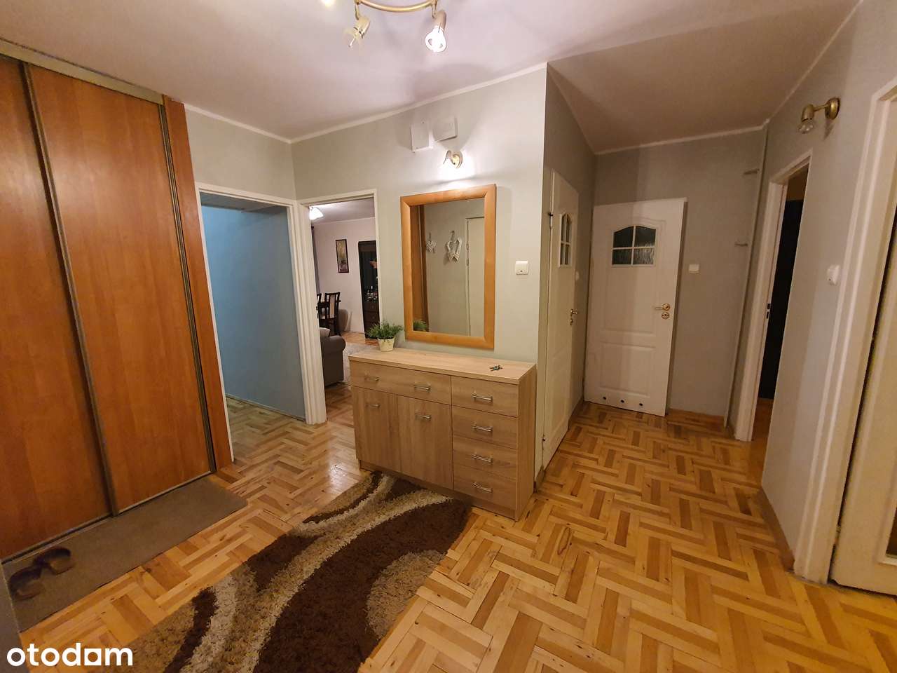 Przestronne mieszkanie 4-pokojowe z balkonem - Pełny obrazek: 3/8