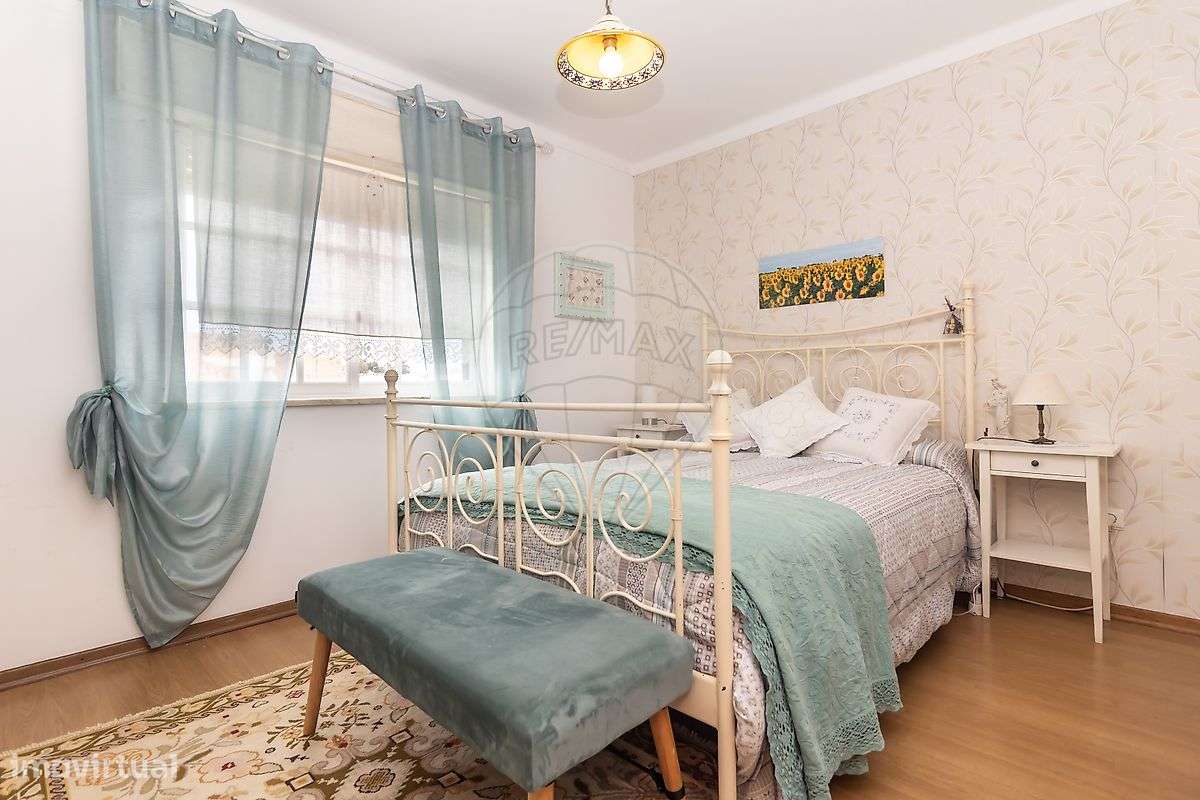 Moradia Geminada T3+2 – Quinta do Conde para venda-5