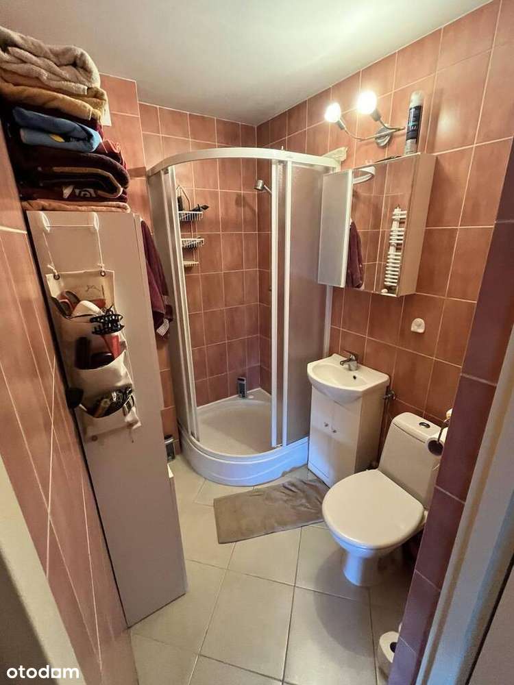 Dom w spokojnej części miasta-14