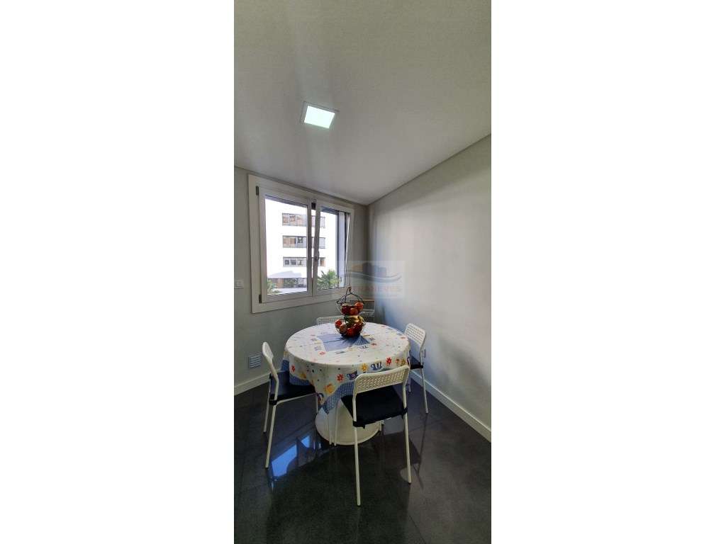 T3 de luxo e requinte com 3 WCS e Garagem nas Lezírias do Infantado-5