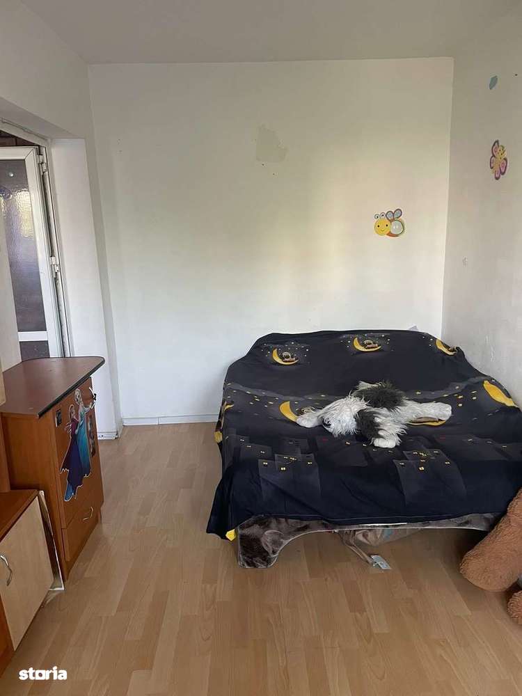 Apartament 3 decomandat,Mioritei,etaj 3-7