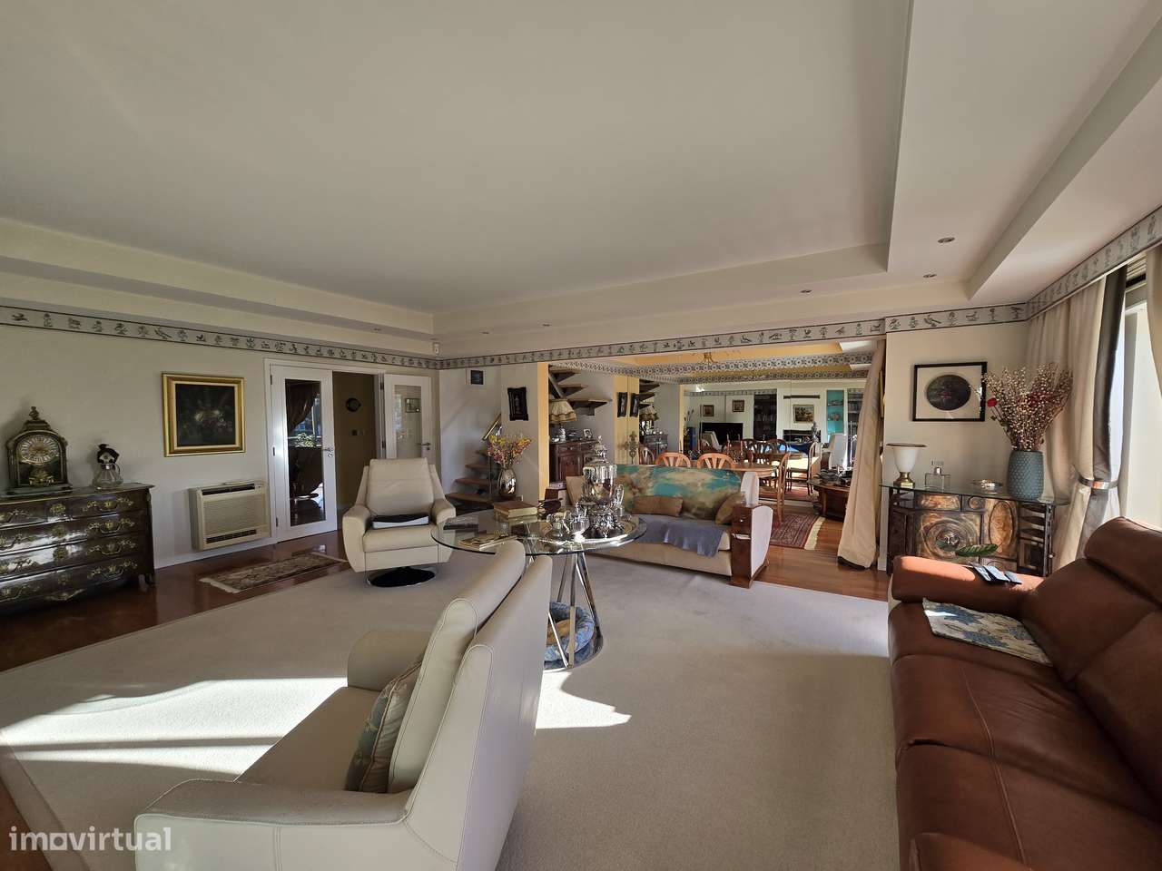 Excelente Duplex de 5 assoalhadas - Grande imagem: 4/53