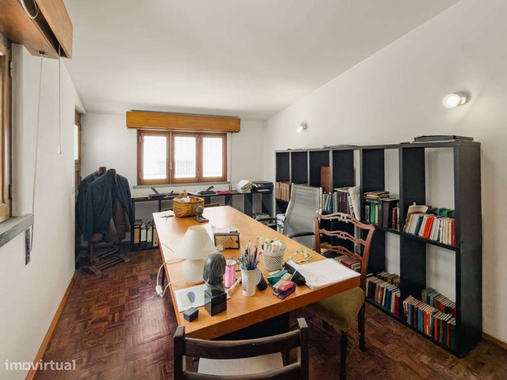 Moradia na Amoreira com Elevado Potencial de Rentabilidade-24