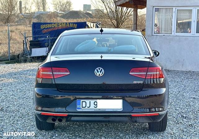 Volkswagen Passat 2.0 TDI DSG 4Motion Highline - 12