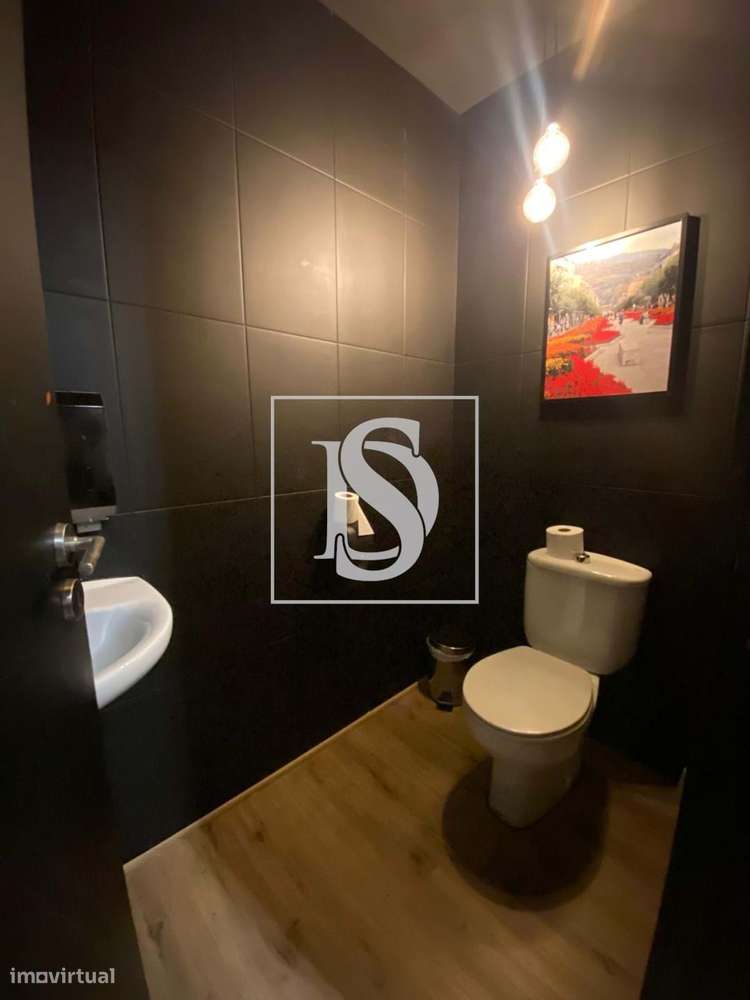 Trespasse restaurante/hamburgueria em Braga — Oportunidade Única de In-14