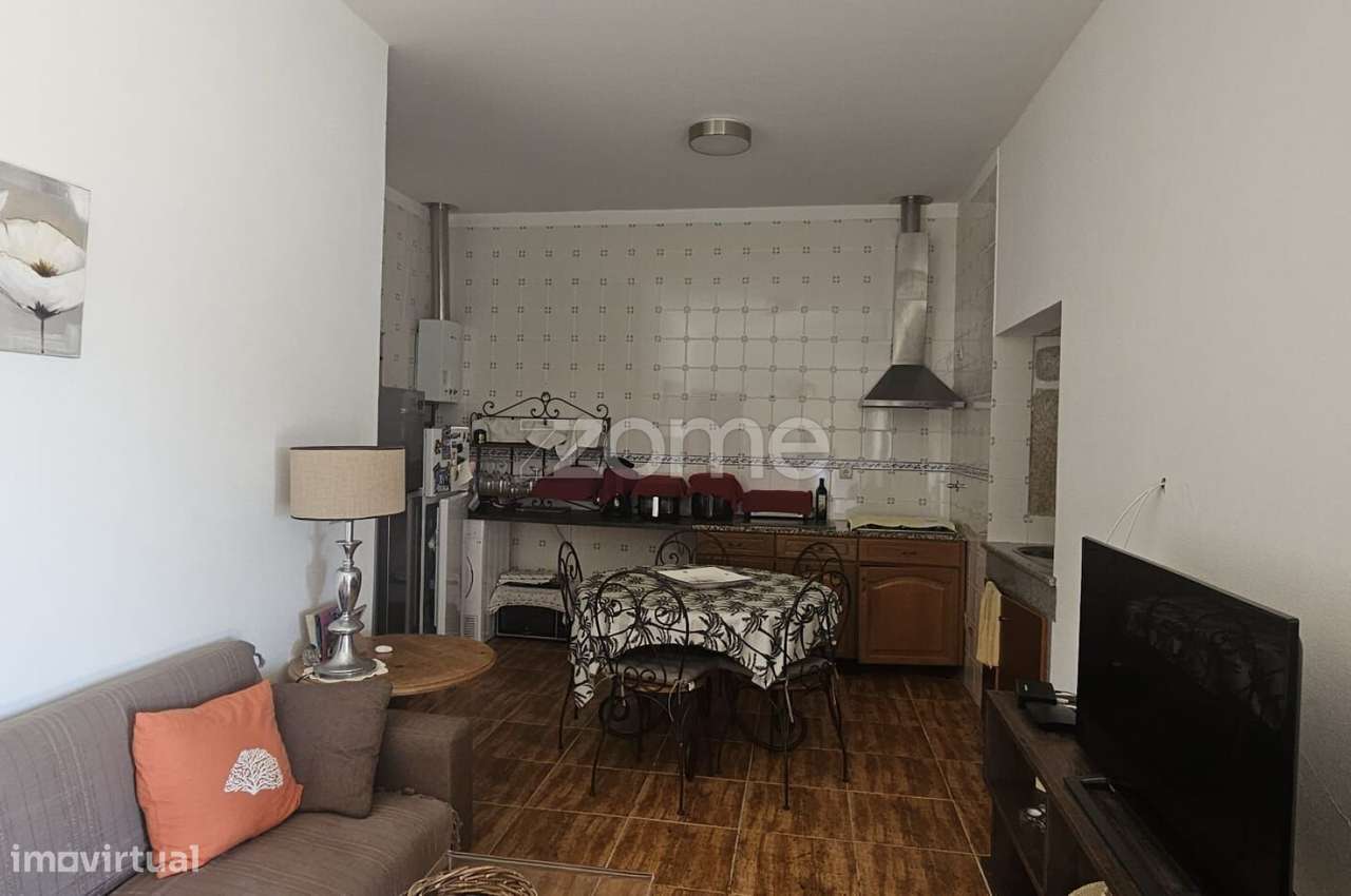 Moradia T2+1 com garagem e jardim | Vila Verde, Alijó-7