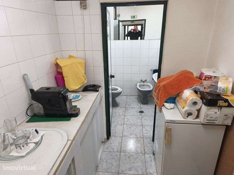 vendo escritório armazém Cascais-3