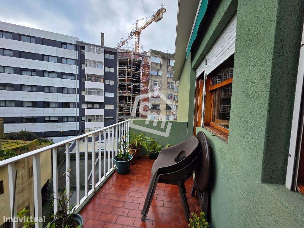 T4 com Garagem Box | 3 Frentes | 4 Varandas | Matosinhos Sul-7