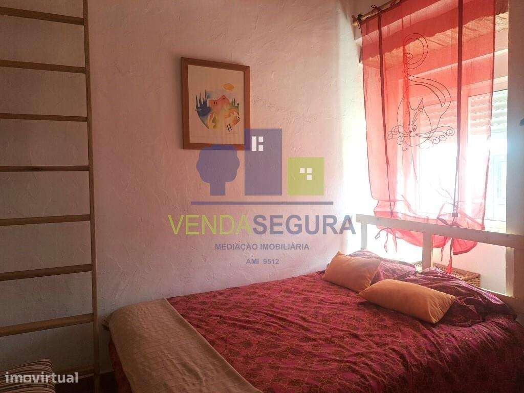 Fabulosa Moradia T5 R/C com Terraço | Pias - Grande imagem: 4/39