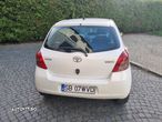 Toyota Yaris 1.4 D-4D Luna - 4