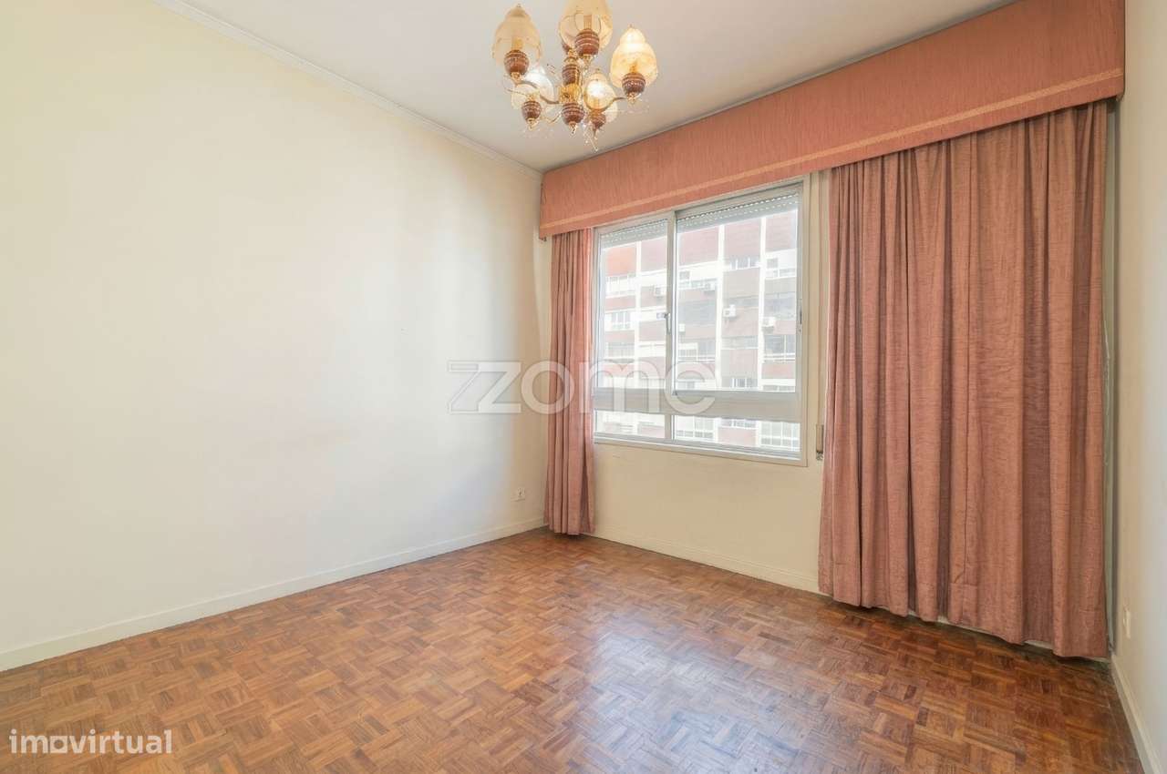 Apartamento T4 em Oeiras com vista mar-23