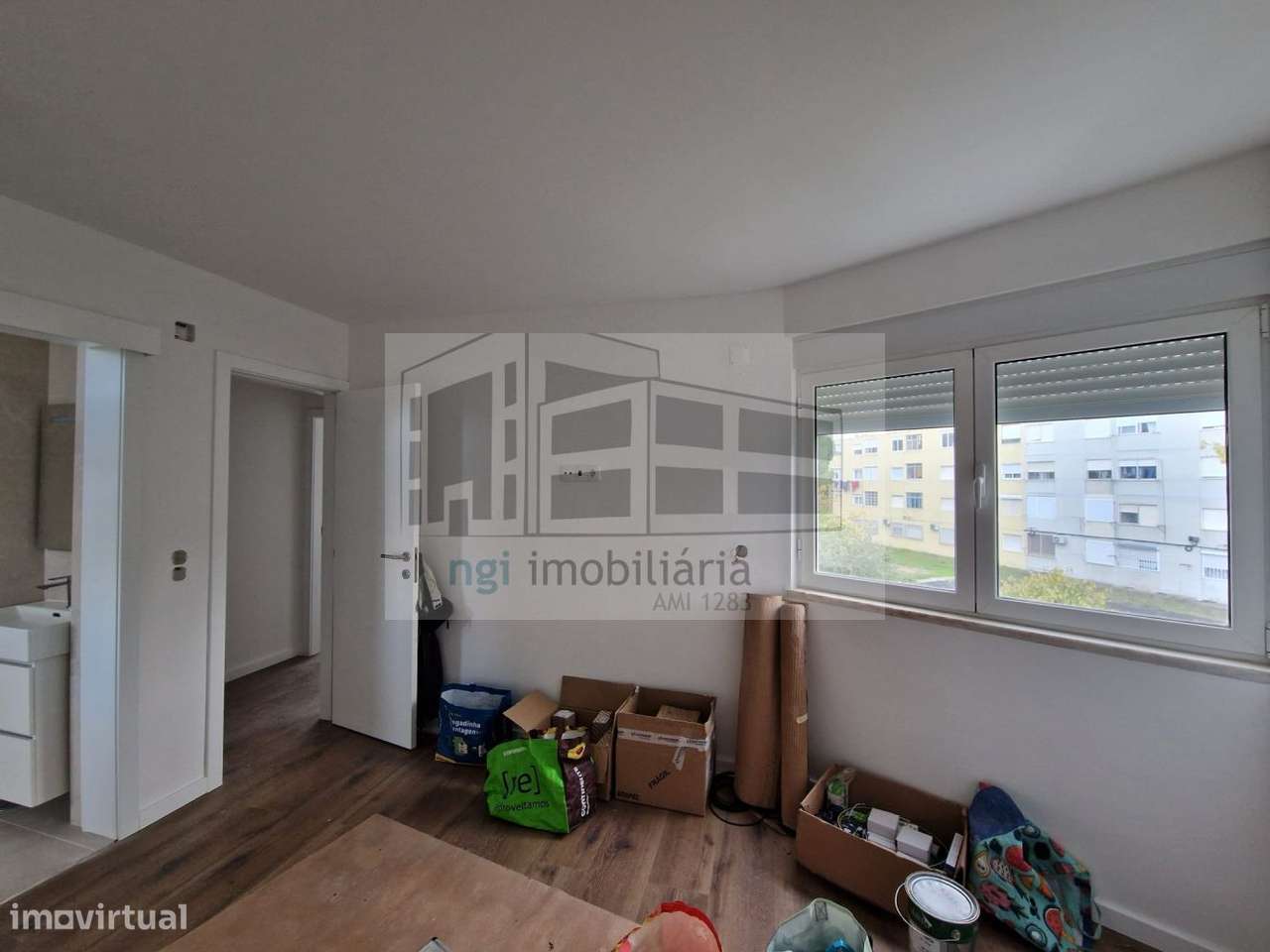 Apartamento T3 - Encarnação - Lisboa-15