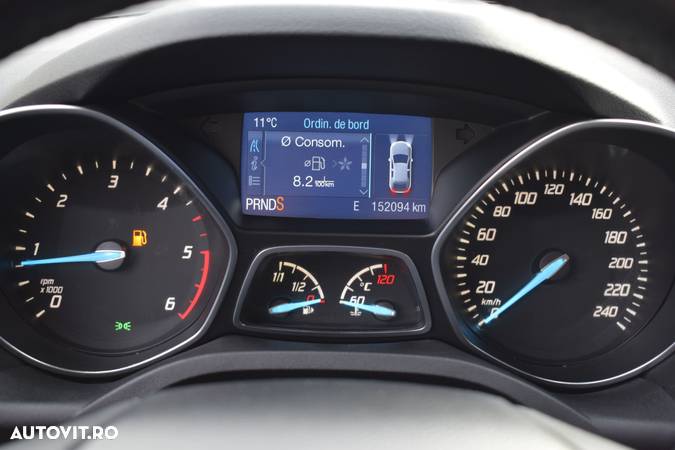 Ford Kuga 2.0 TDCi 4WD Powershift Titanium - 14