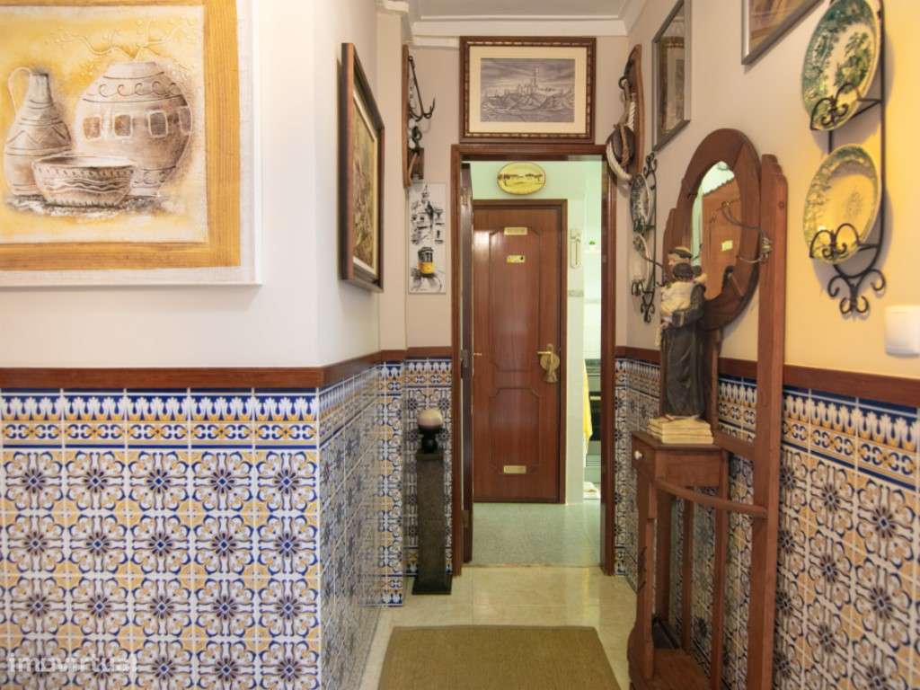T3 luminoso com varanda | Damaia - Rua Maria lamas , Águas Livres-5
