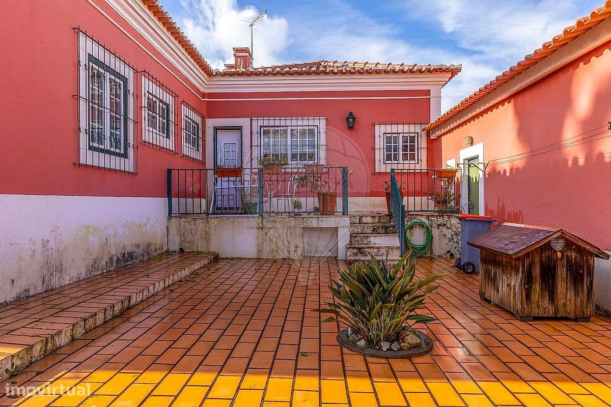 Moradia T4 para venda-16