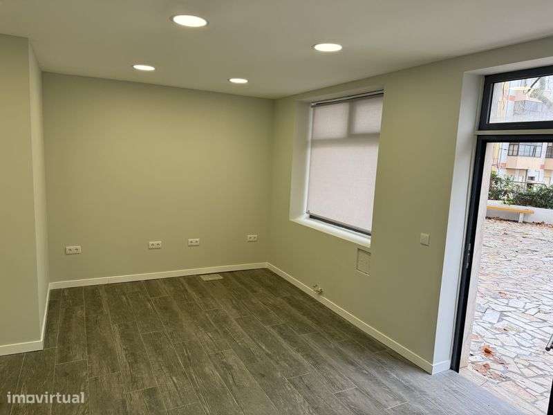 Loja de rua 25m2 barata - Lavradio/Barreiro - Grande imagem: 5/9