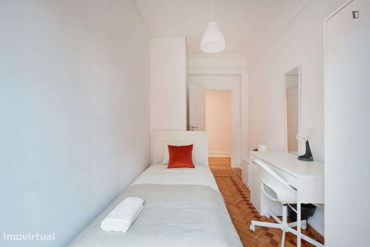 Quarto - localizado em Amoreiras Lisbon - Grande imagem: 5/7