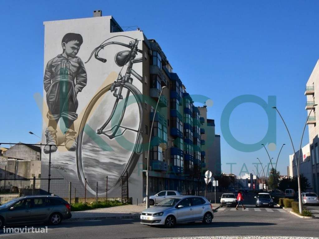 Moradia T2 Renovada com Terraço-5