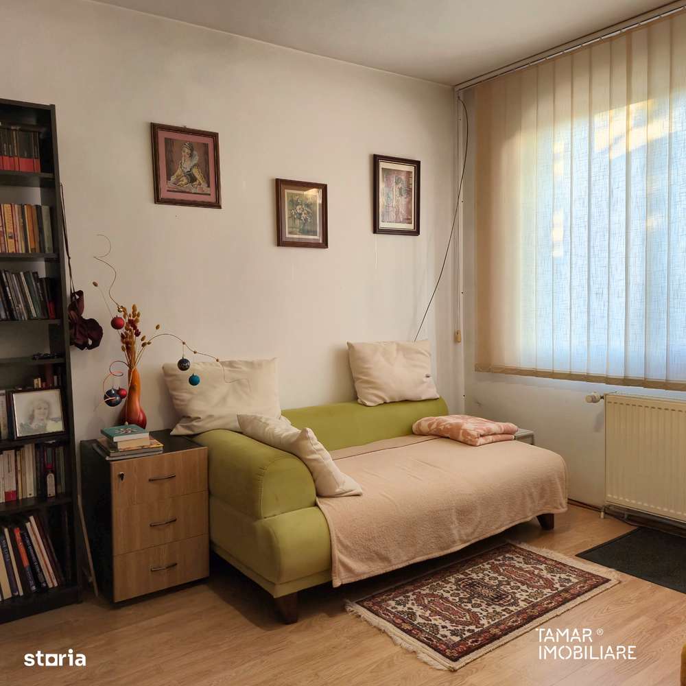 Casa spatioasa pentru familie – Poltura, Arad | Curte 500 mp - Imagine principală: 5/9