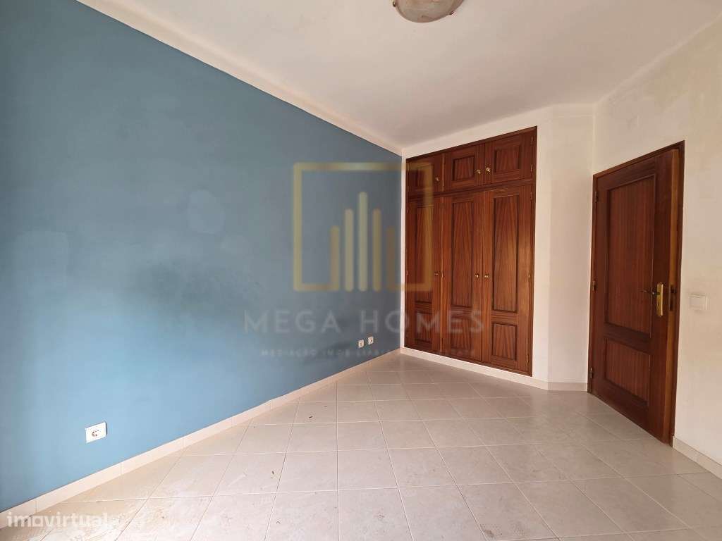 Moradia T5 com piscina + Apartamento T3, em centro de Lagoa (Algarve)-53