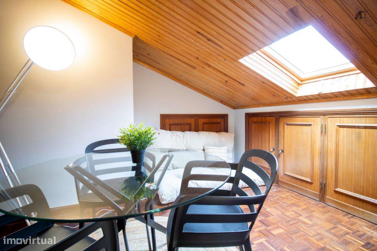 Quarto - localizado em  Coimbra - Grande imagem: 4/7