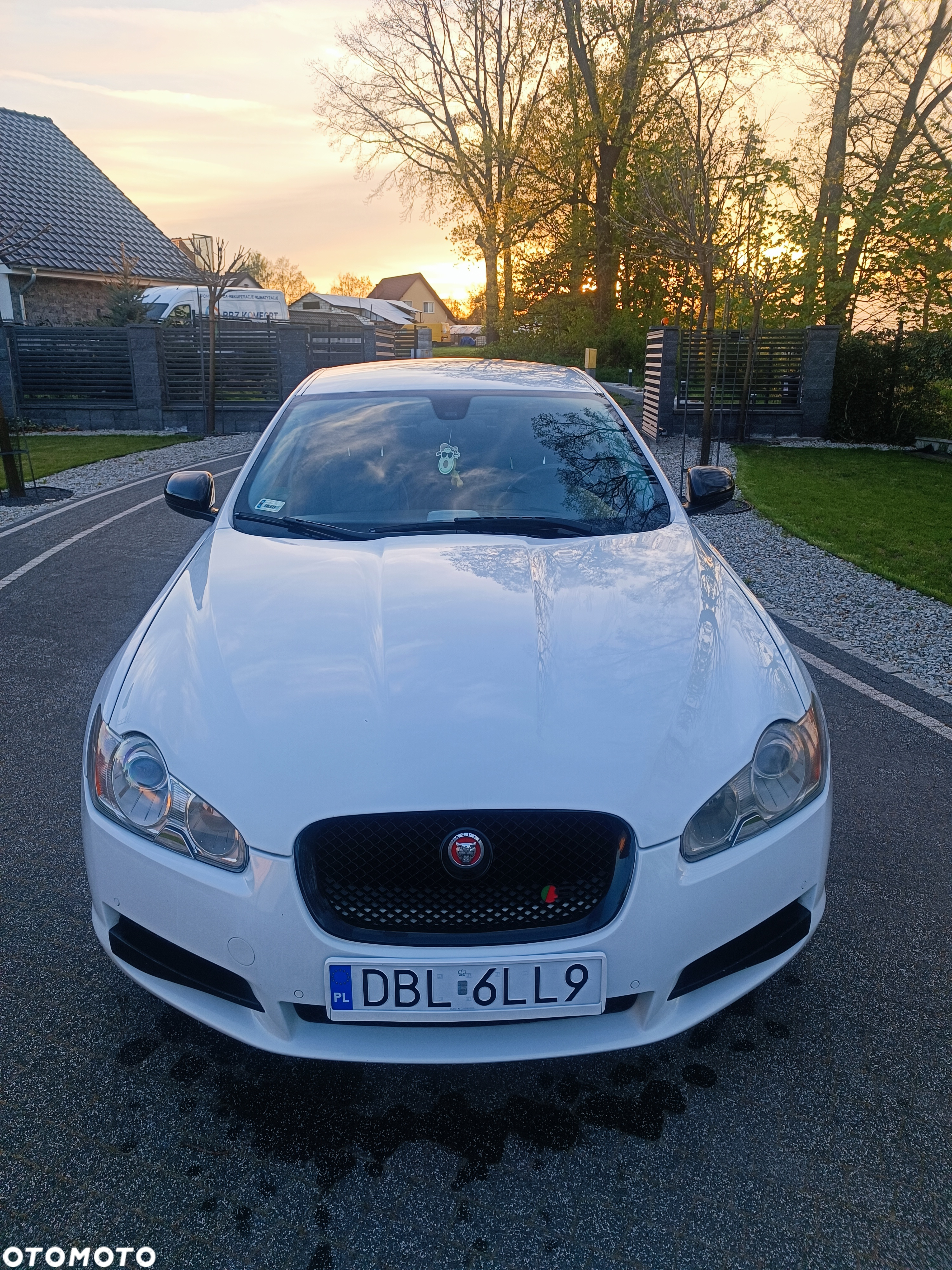 Jaguar XF 3.0 V6 D Luxury - 18