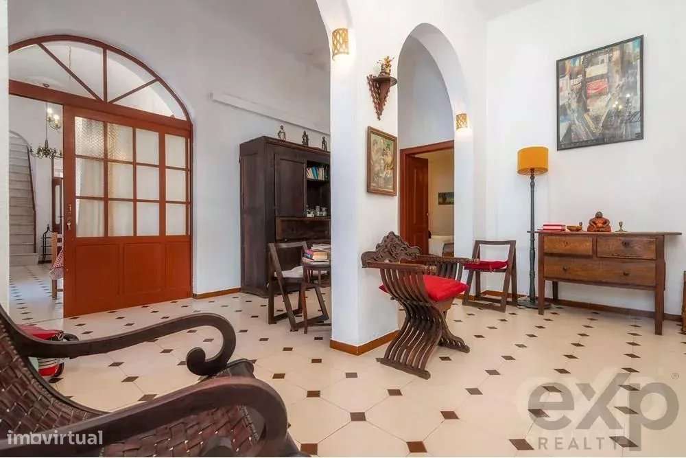 Fantástica moradia com 6 quartos e enormes terraços no centro da Fuzet - Grande imagem: 4/51