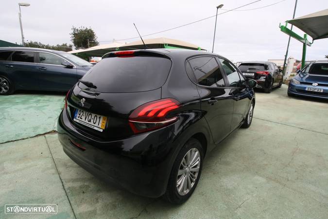 Peugeot 208 1.5 BlueHDi Signature - 9