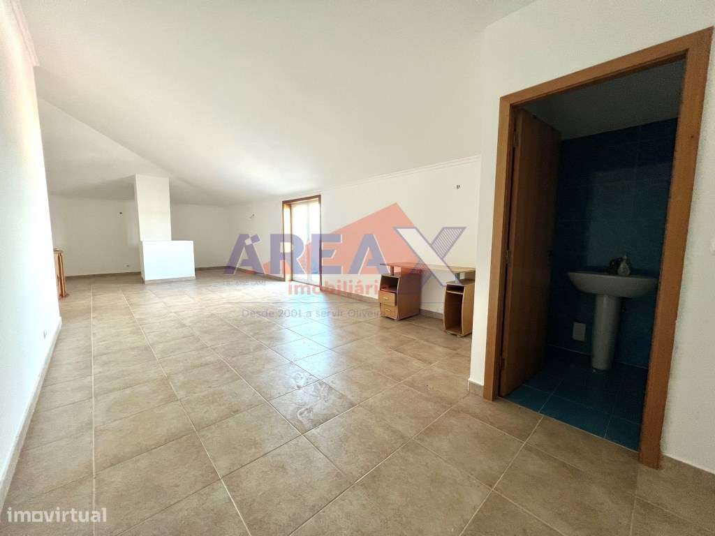 T3 Duplex com Piso Superior e Entrada Independente | Garagem | Oliv...-29