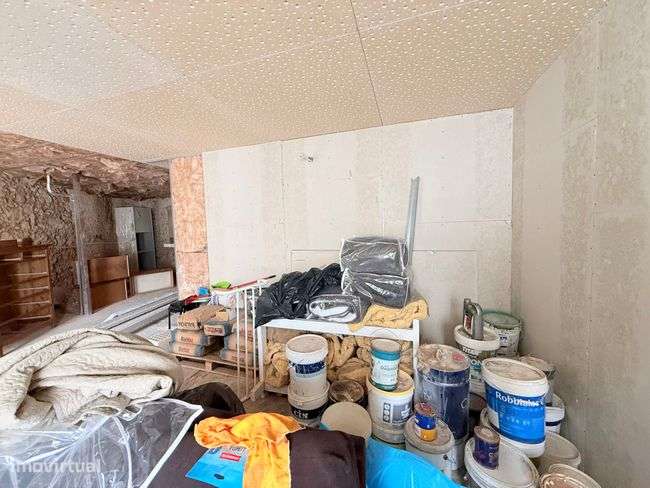 Prédio Para Habitação / Comercio e Serviços - Loures-9