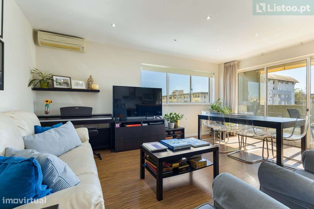 Apartamento T3 no condomínio Parque Colombo, em Carnide - Grande imagem: 2/26