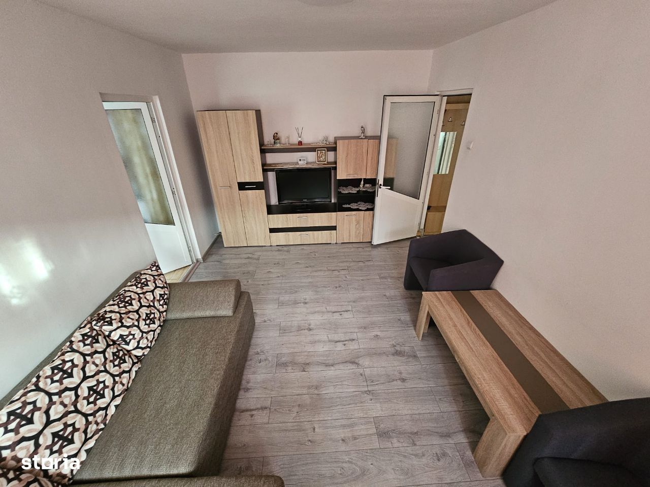 Apartament 3 camere et -2-renovat total-59000 EURO