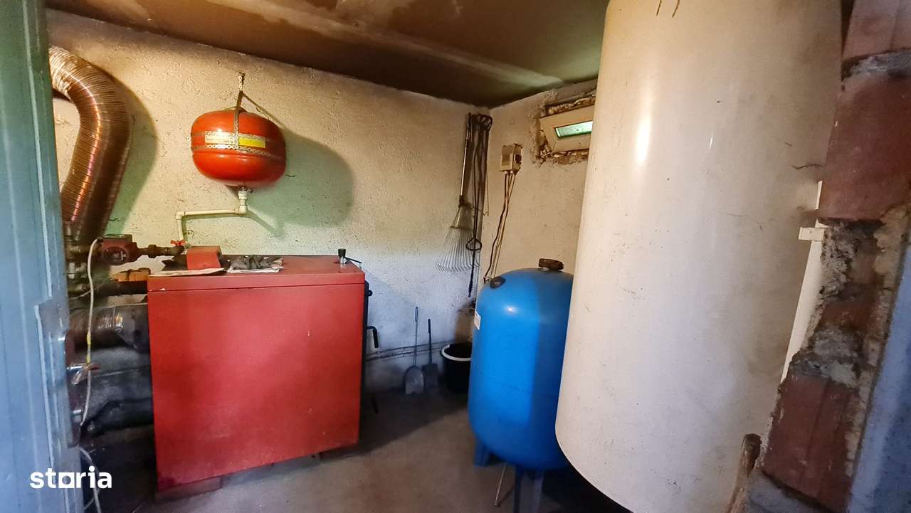 Vand vila situata pe Valea Lotrioarei-19