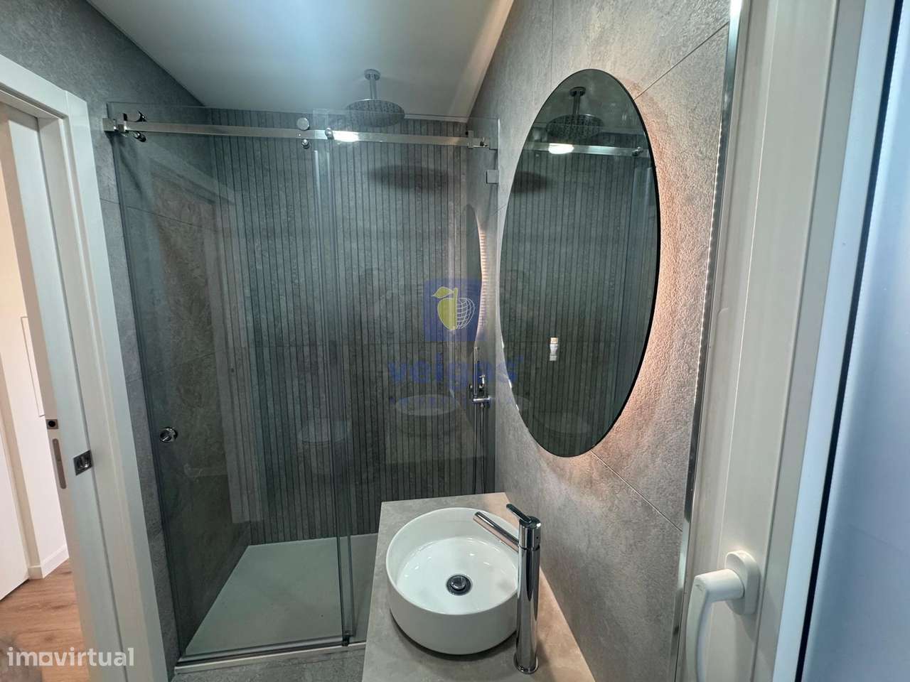 Moradia T4 C/ Piscina -  Bairro Primavera-34