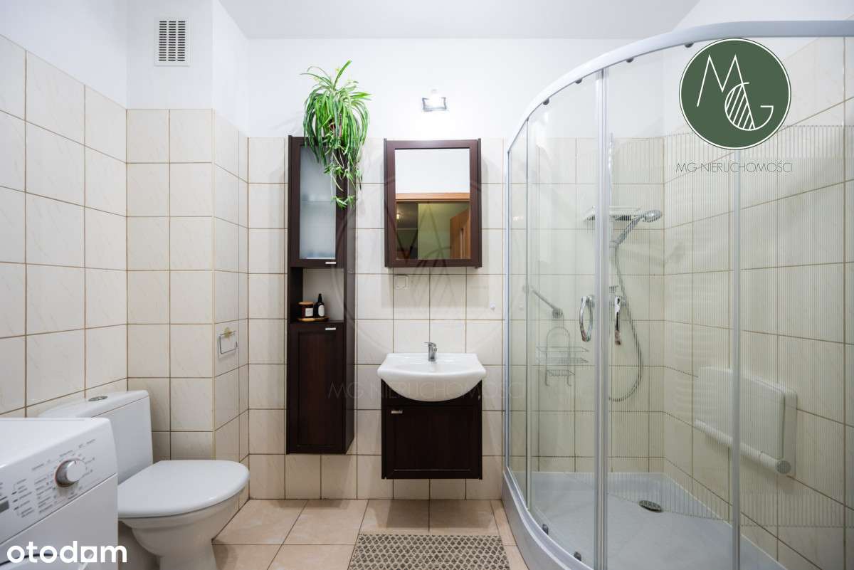 Duże 2 pokoje, niskie opłaty, balkon, piwnica-8