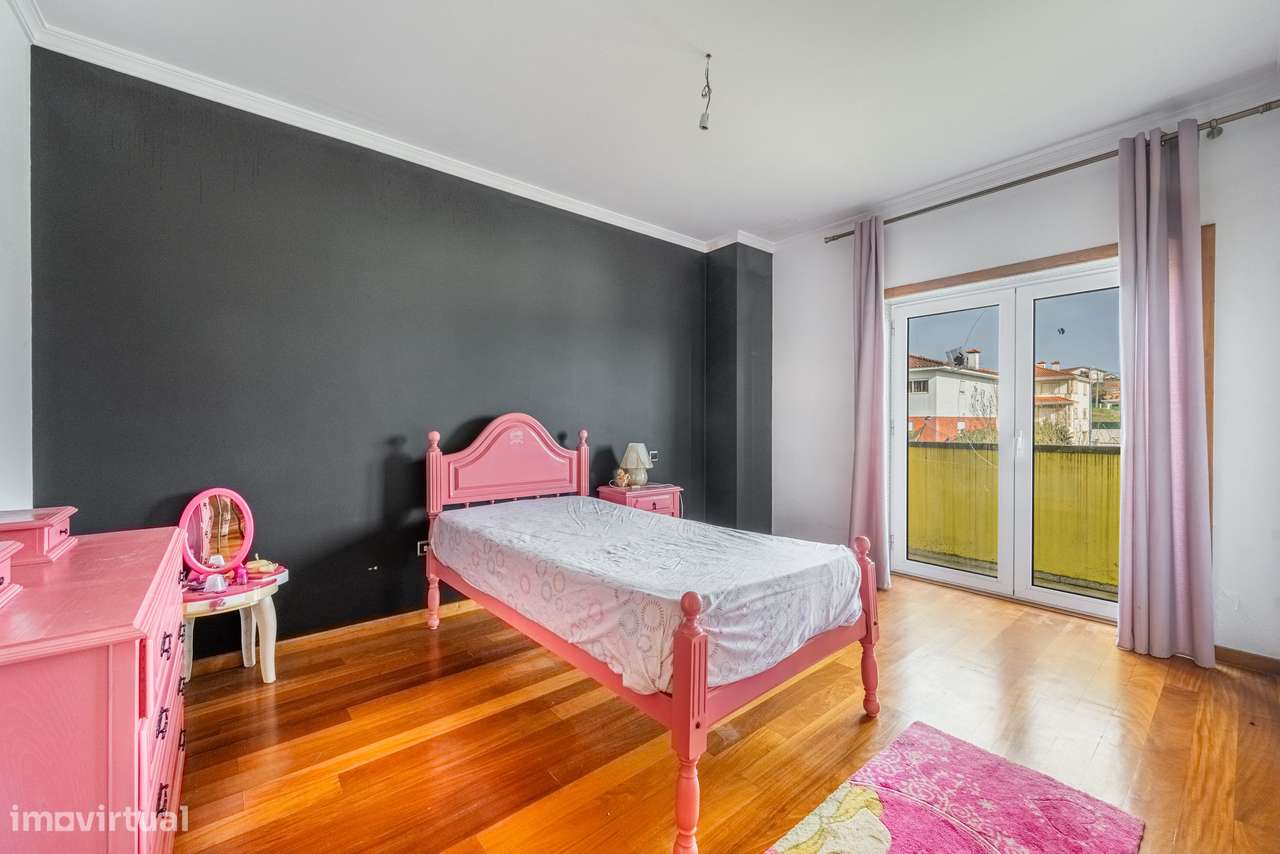 Moradia Individual V4 Nogueira Mancelos Amarante-21