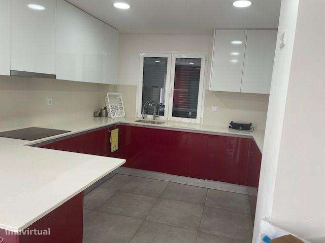 Apartamento T5 em Sacavém, Loures com Vista Panorâmica - Grande imagem: 4/24