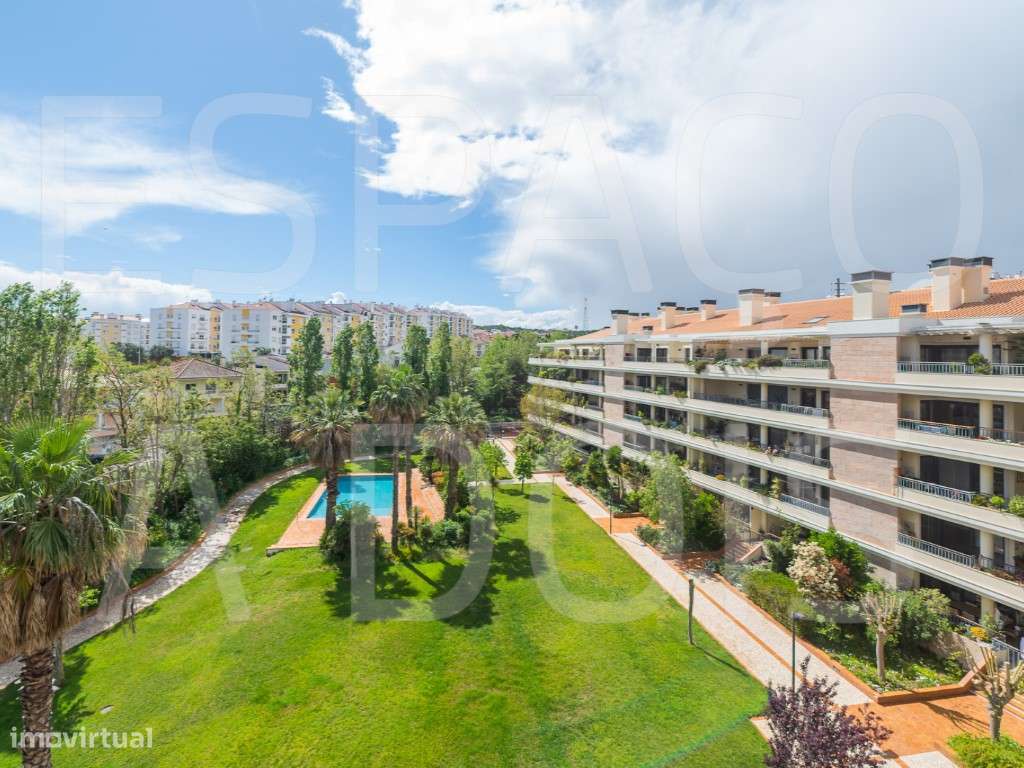 DESLUMBRANTE! Condomínio Privado com porteiro residente, vigilância...-29