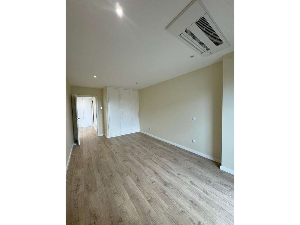 Duplex T3 de Luxo - Elegância, Conforto e Exclusividade num Condomí...-7